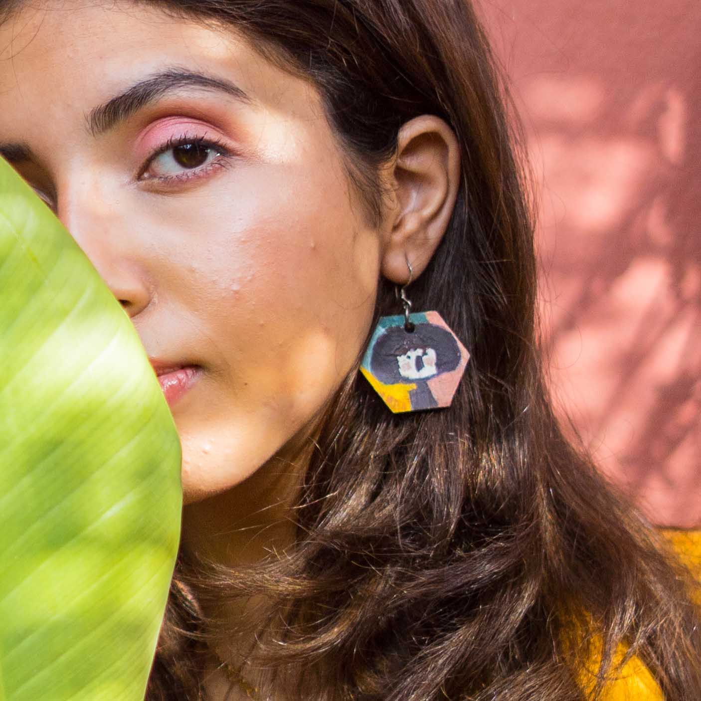 The Statement Woman Earrings